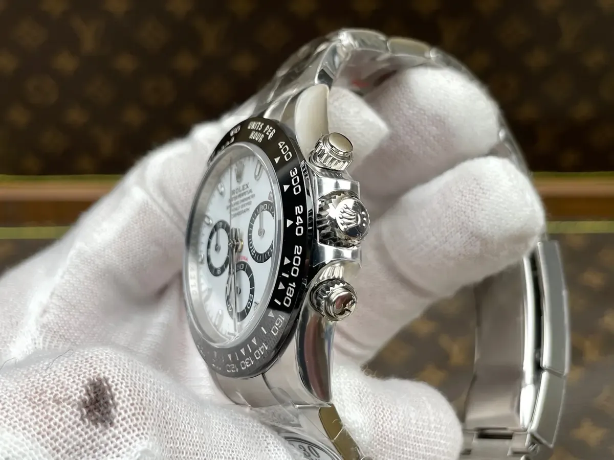 C厂劳力士熊猫迪避坑指南：4130机芯值得入手吗？