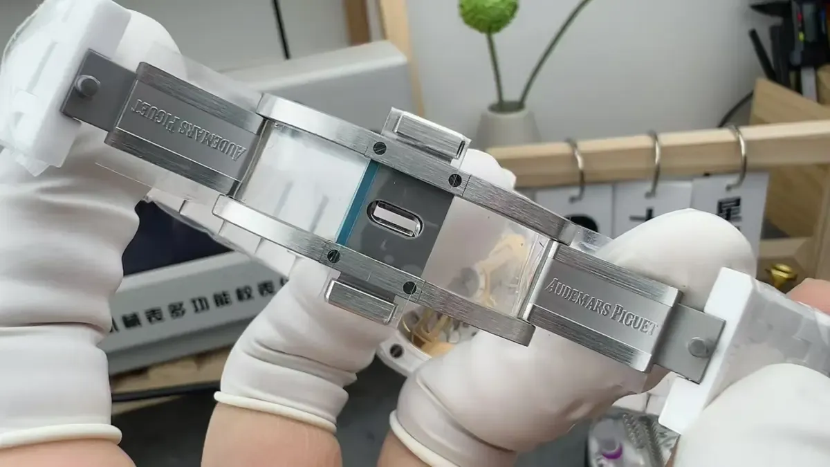 APS厂爱彼15500白陶瓷怎么样？真实佩戴两周细节全解析