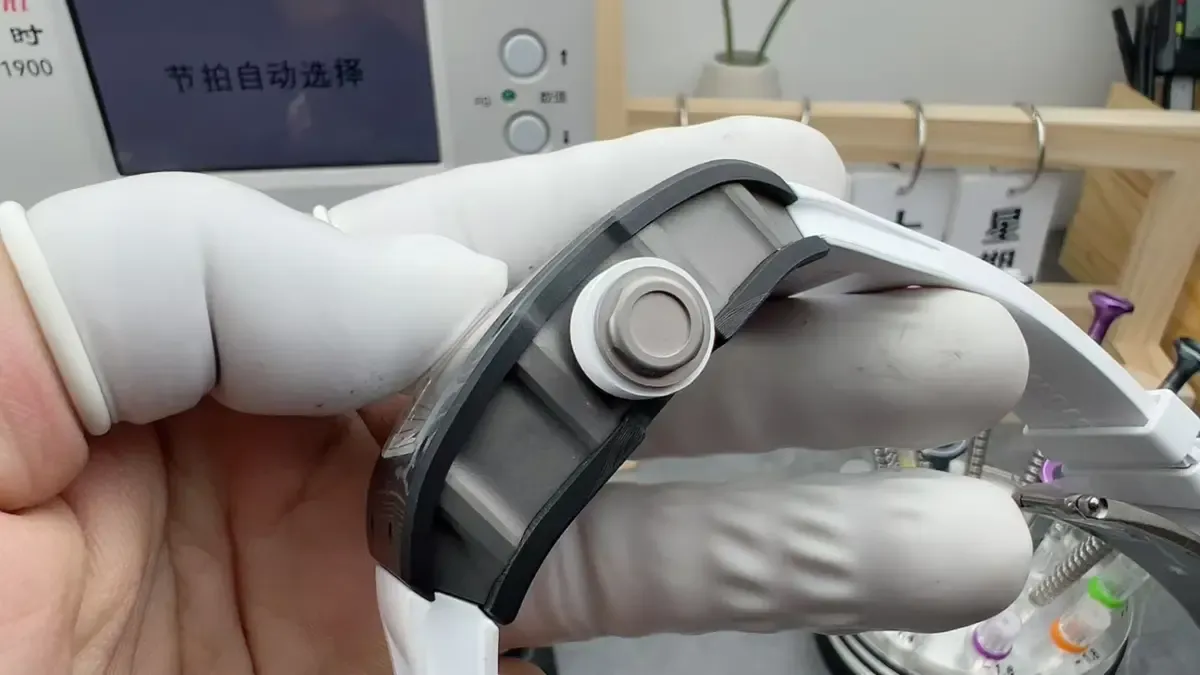 R厂新款碳纤维理查德RM055无卡度版本真假对比详解