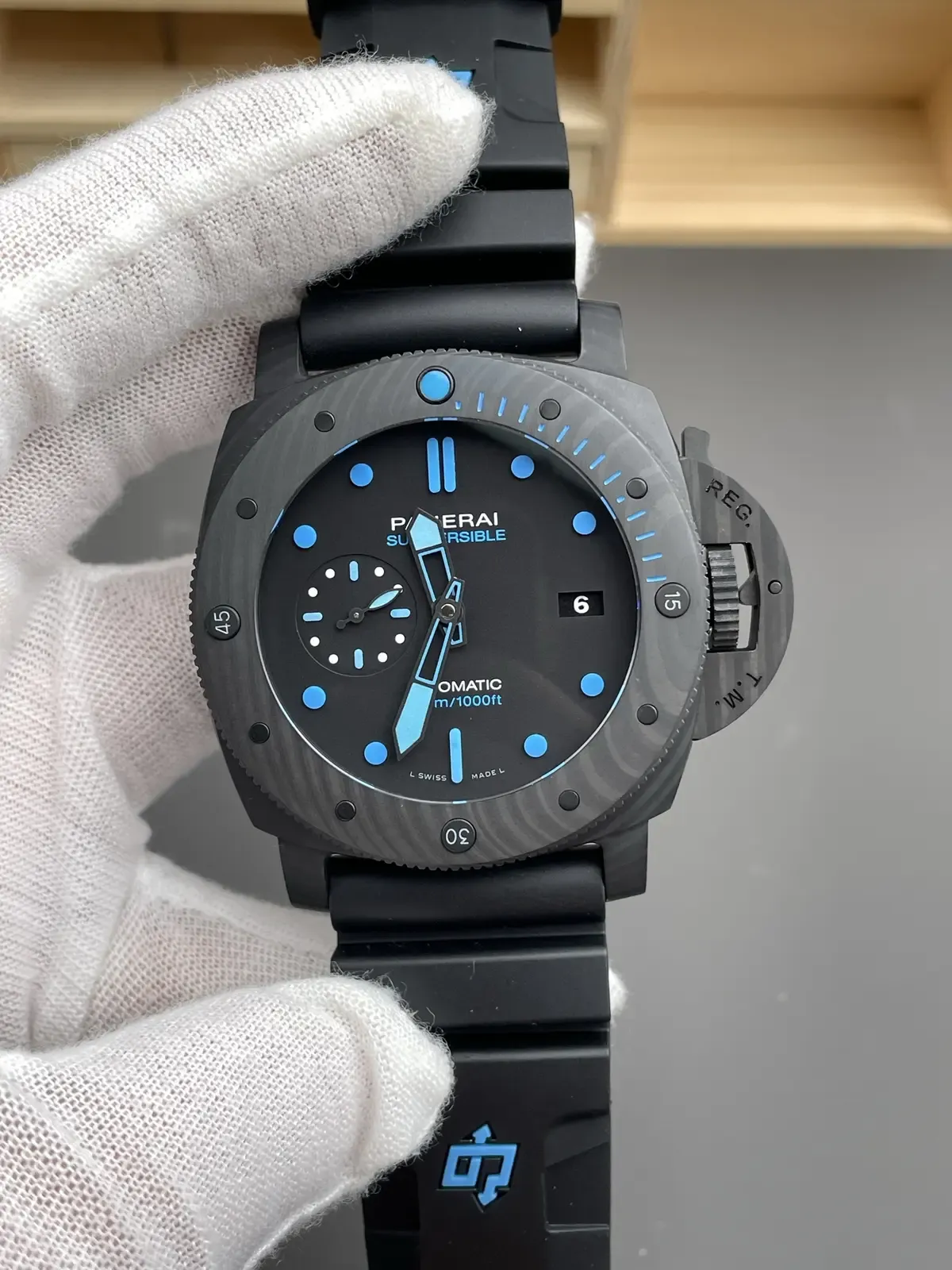 VS厂沛纳海PAM01616碳纤维，夜光效果及细节实拍