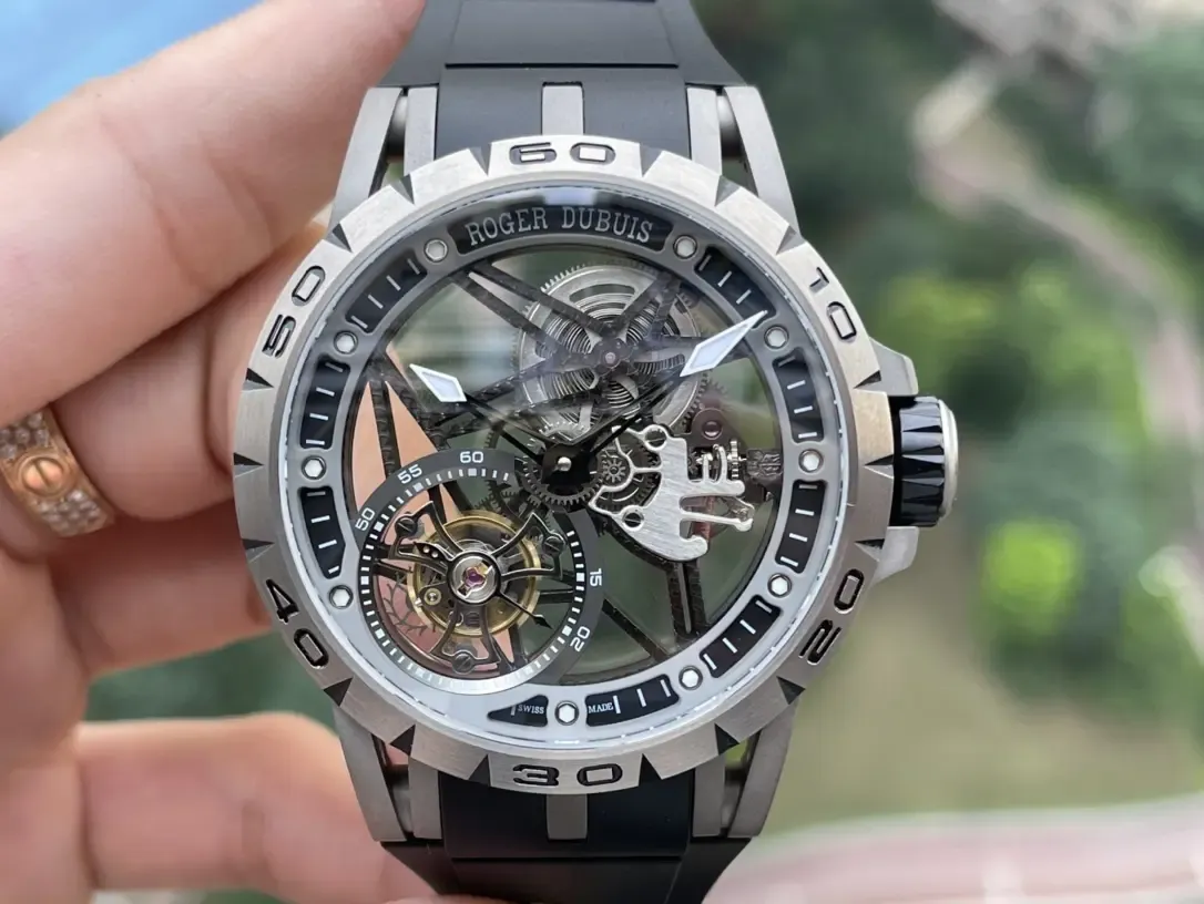 BBR厂罗杰杜彼王者陀飞轮V4版：机芯升级细节揭秘