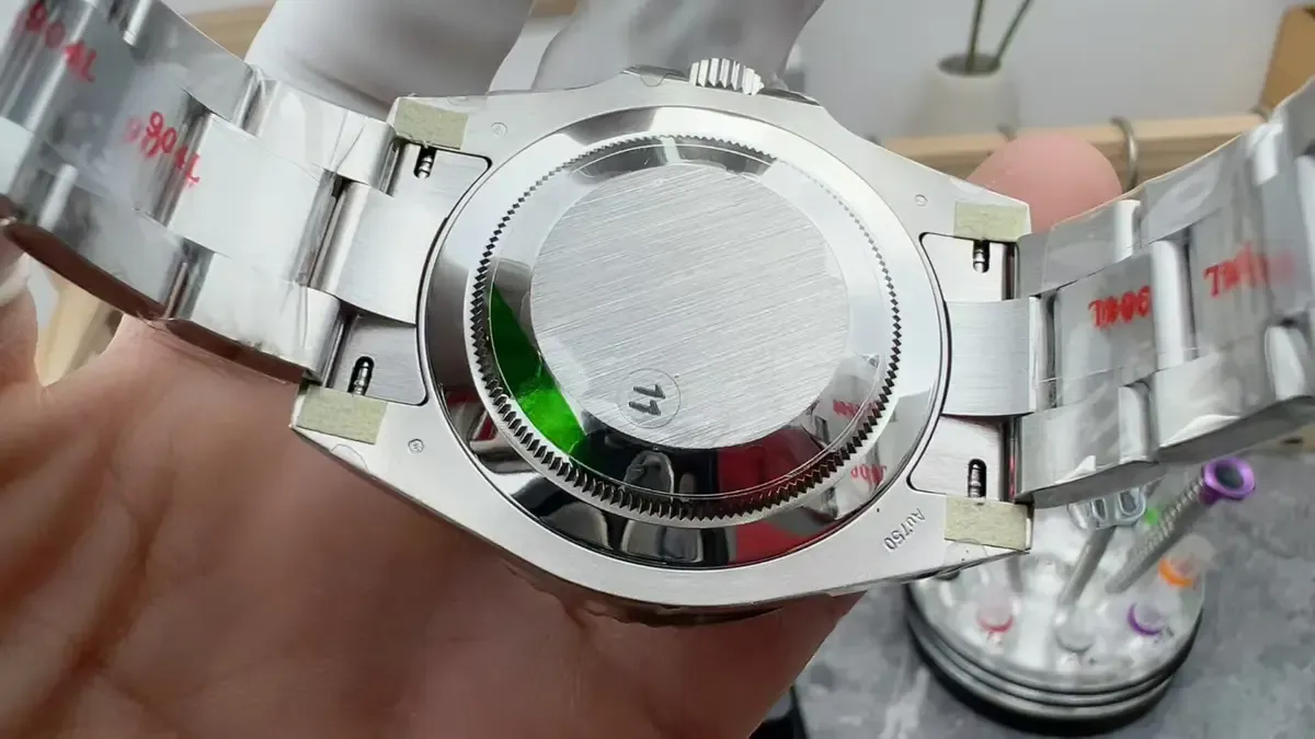VS厂劳力士格林尼治雪碧圈：细节还原度98%？