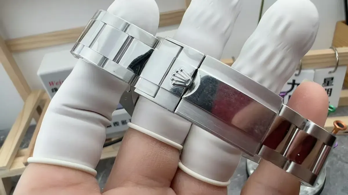 VS厂劳力士格林尼治雪碧圈：细节还原度98%？