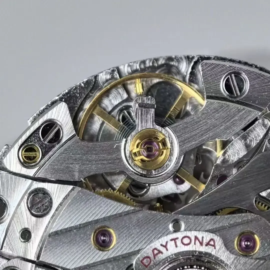 UFO厂迪通拿无卡度4131机芯测评：2000块溢价值不值？