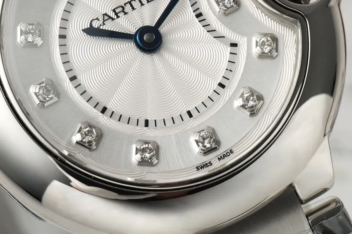 AF厂卡地亚蓝气球女表真假对比测评：连行家都难辨真伪