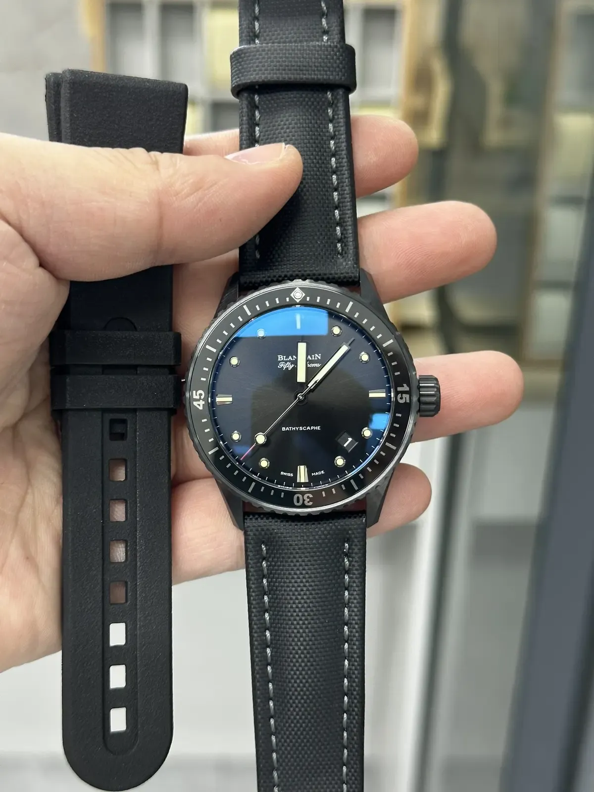 ZF厂宝珀五十噚黑陶瓷5000，与gf厂对比的深度评测