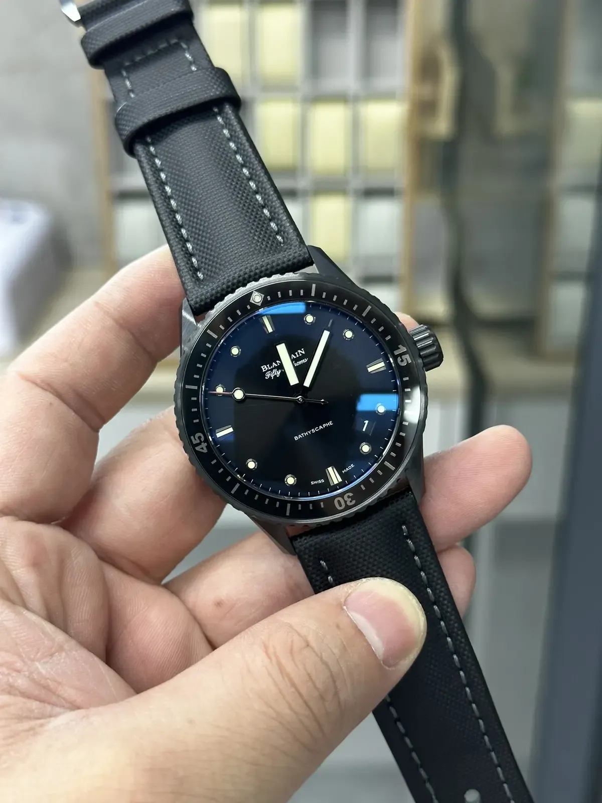 ZF厂宝珀五十噚黑陶瓷5000，与gf厂对比的深度评测