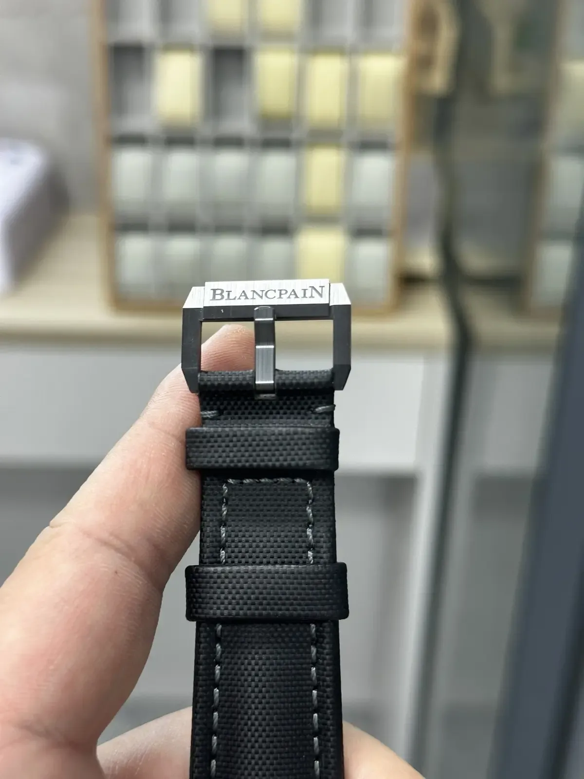 ZF厂宝珀五十噚黑陶瓷5000，与gf厂对比的深度评测