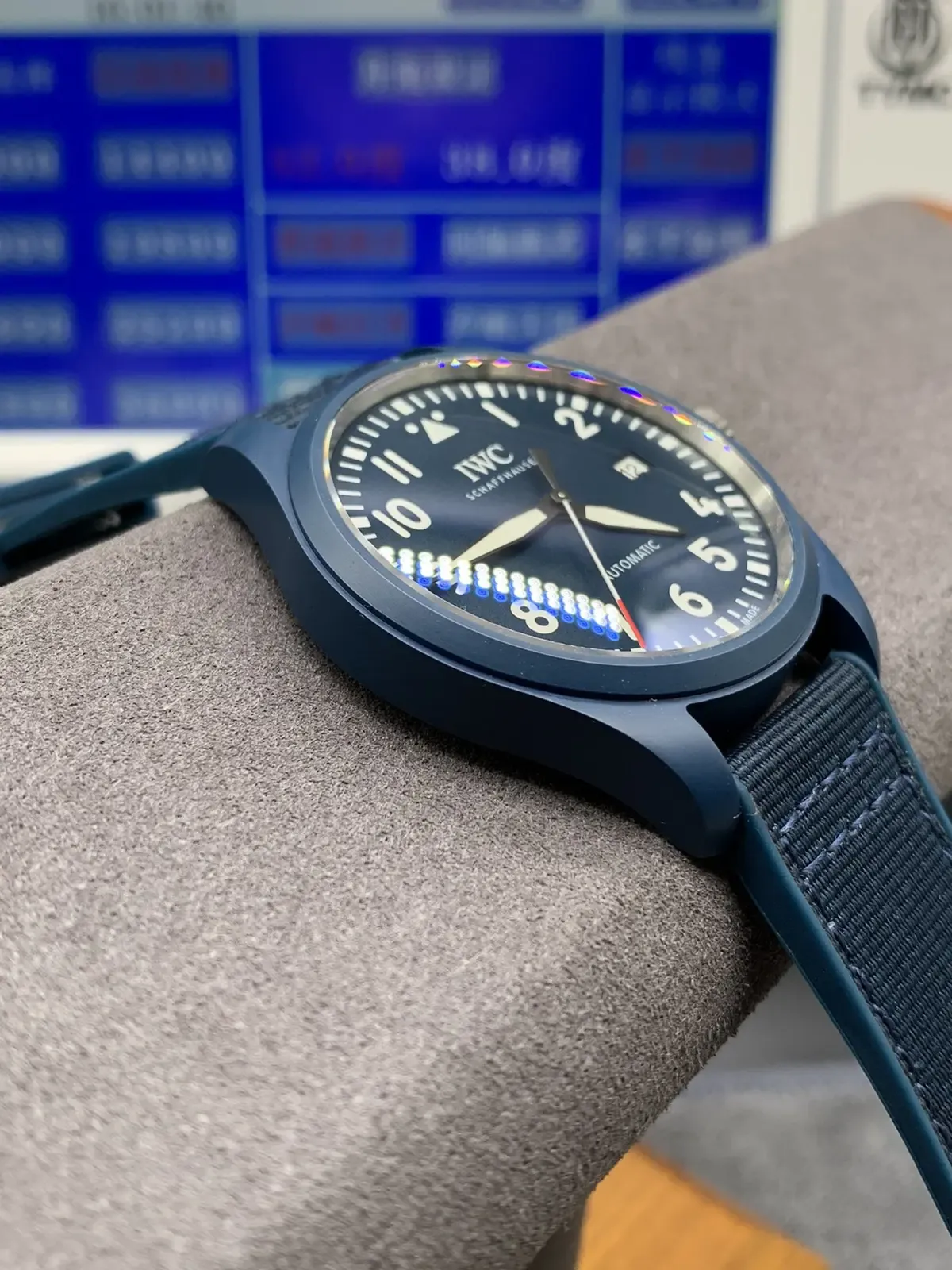 M+厂万国劳伦斯特别版V2对比正品，还原度差距有多大？