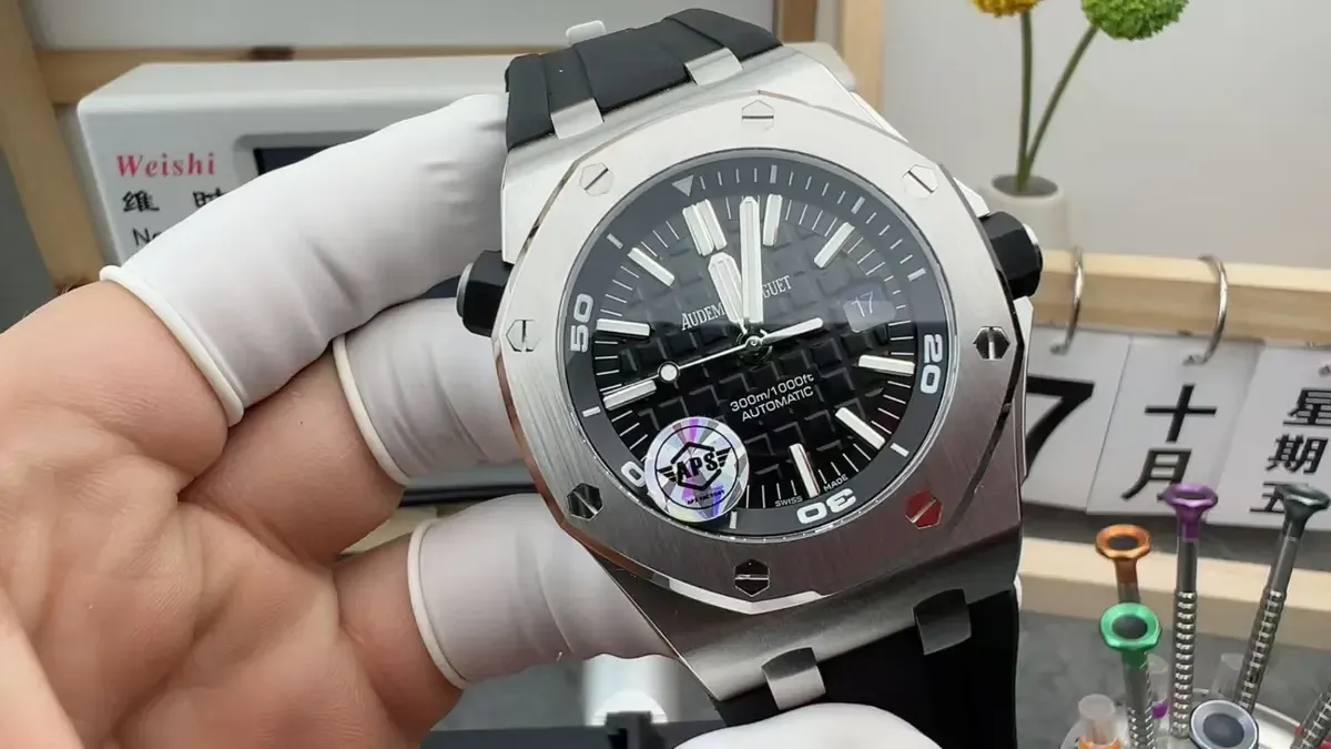 APS厂爱彼15710真假对比：V2升级版值得买吗？