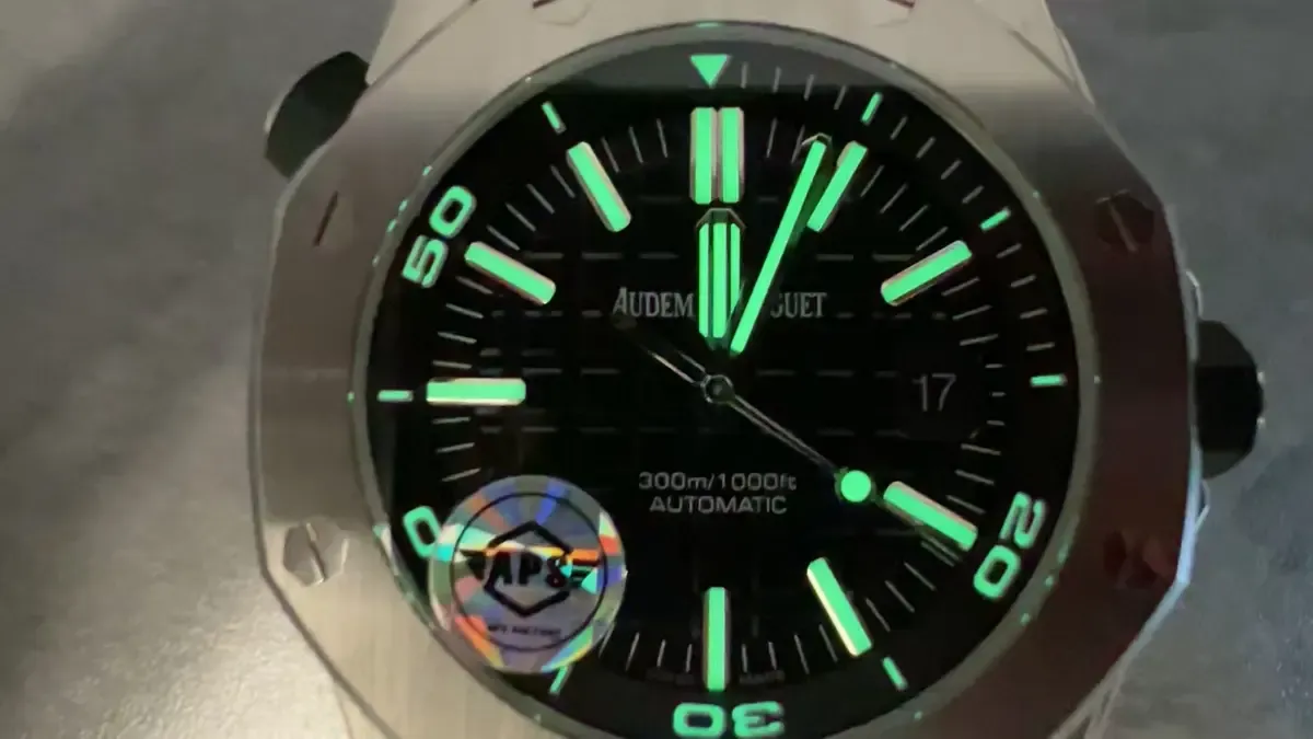 APS厂爱彼15710真假对比：V2升级版值得买吗？