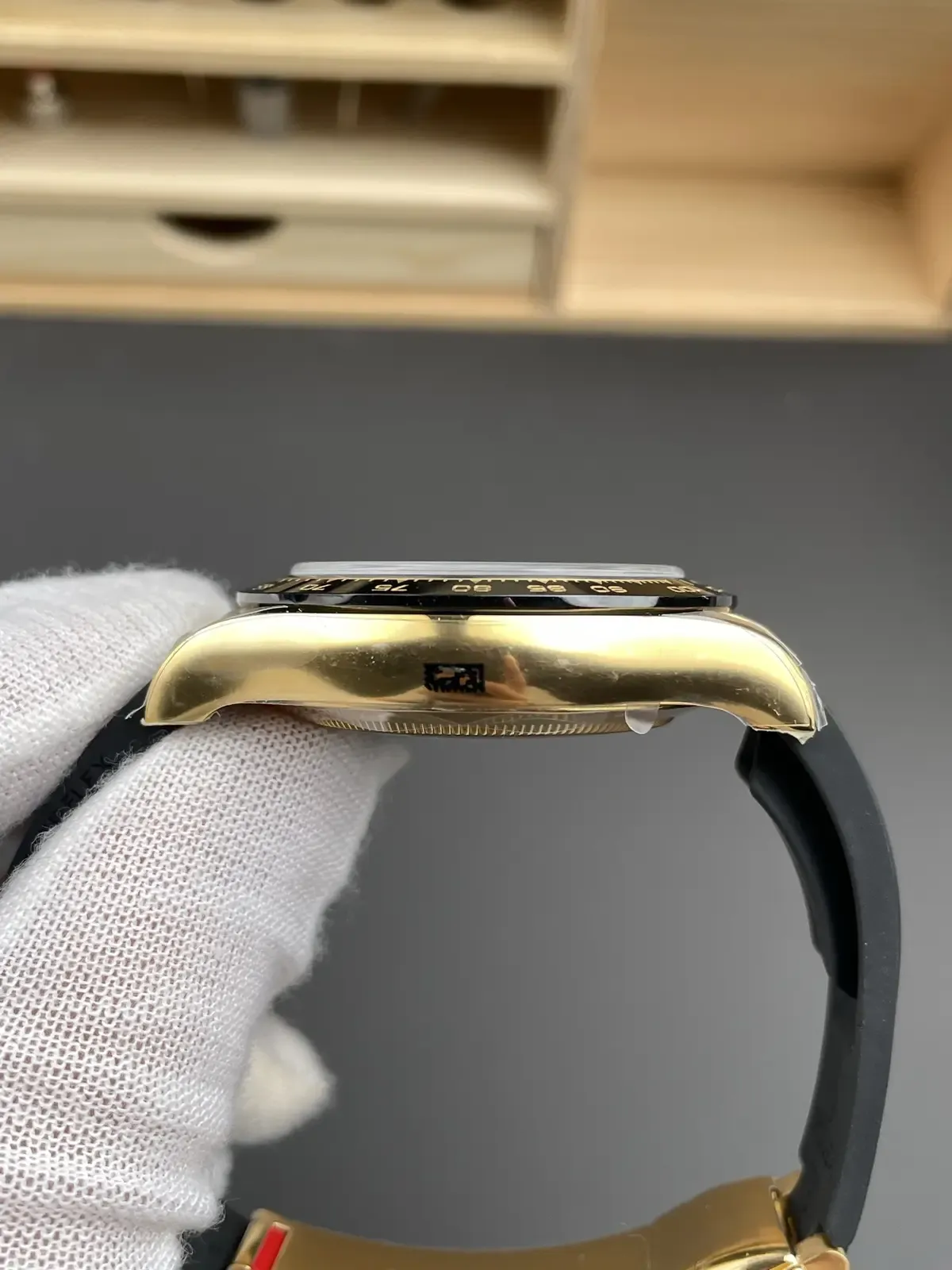 C厂余文乐迪通拿和VS厂哪个好？同款全面评测对比