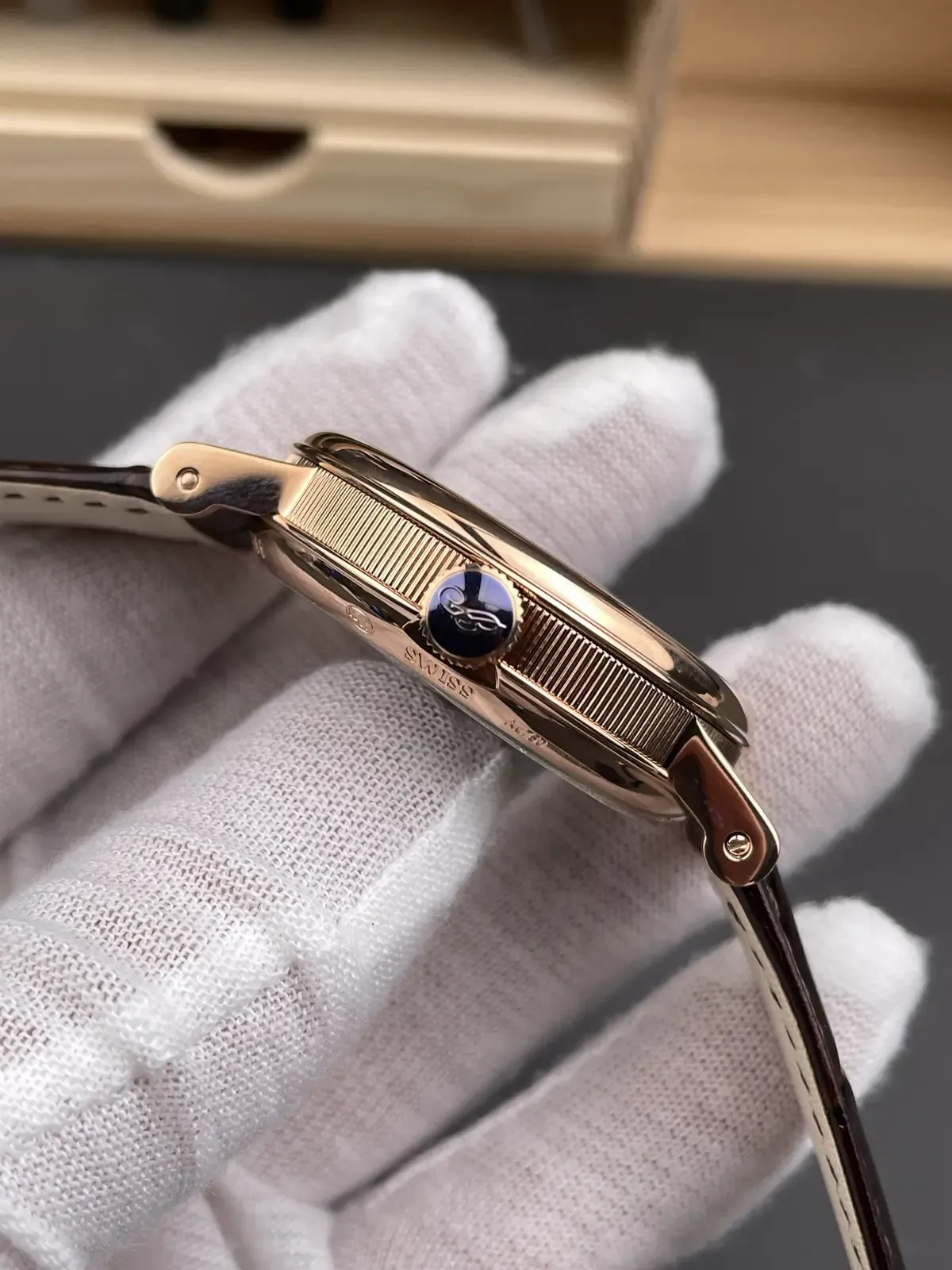 ZF厂宝玑7097逆跳秒针复刻表价格及做工解析