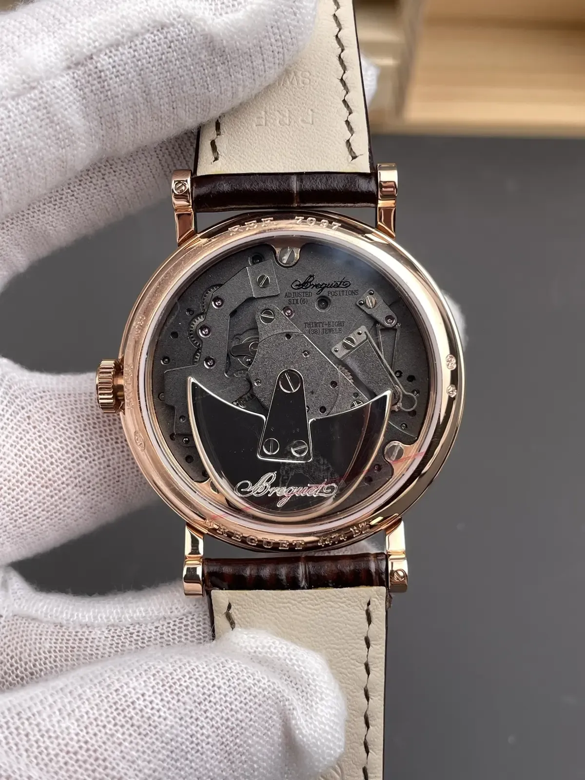 ZF厂宝玑7097逆跳秒针复刻表价格及做工解析