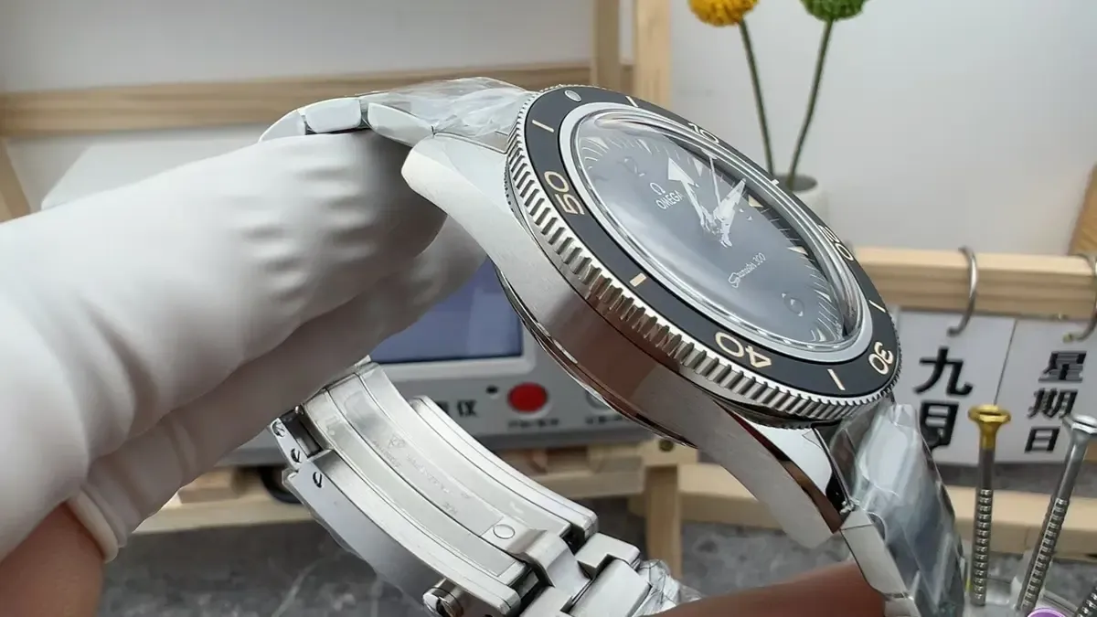 VS厂欧米茄海马幽灵党V2升级版对比正品，差距有多大？