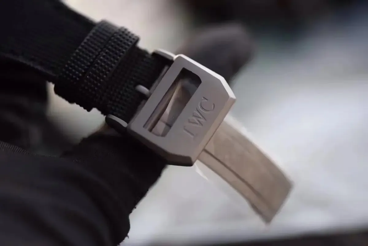 ZF厂大飞陶瓷壳价格多少？ZF大飞行员值得入手吗