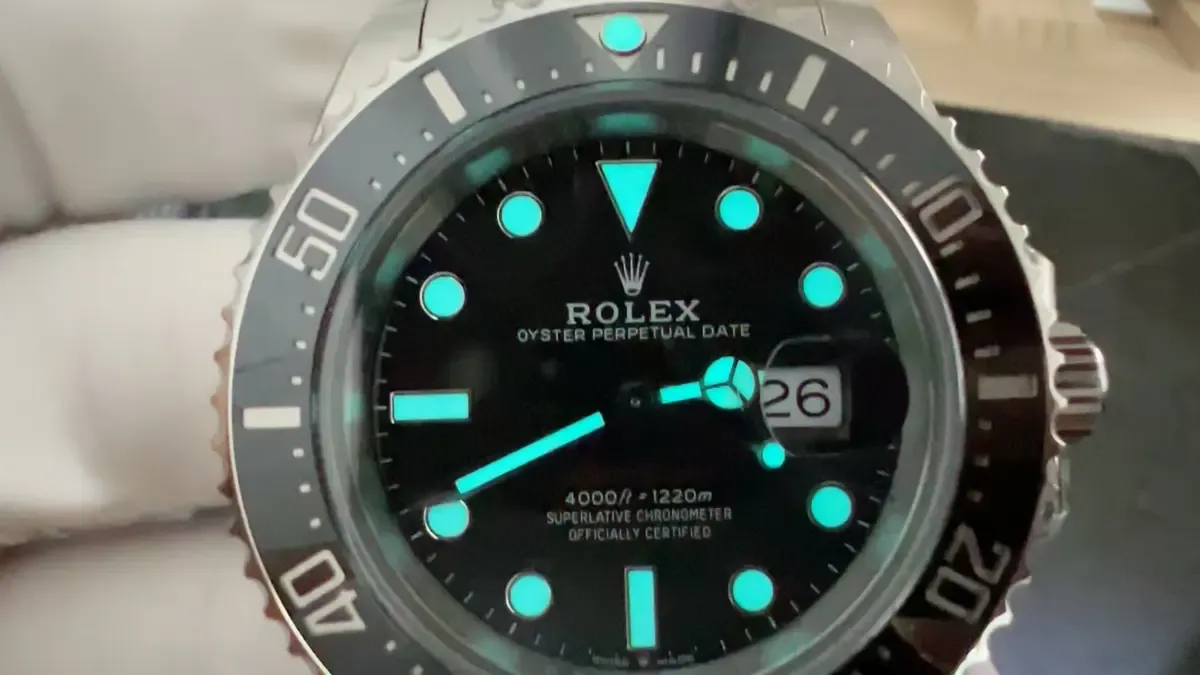 VS厂劳力士单红鬼王M126600质量做工细节如何？