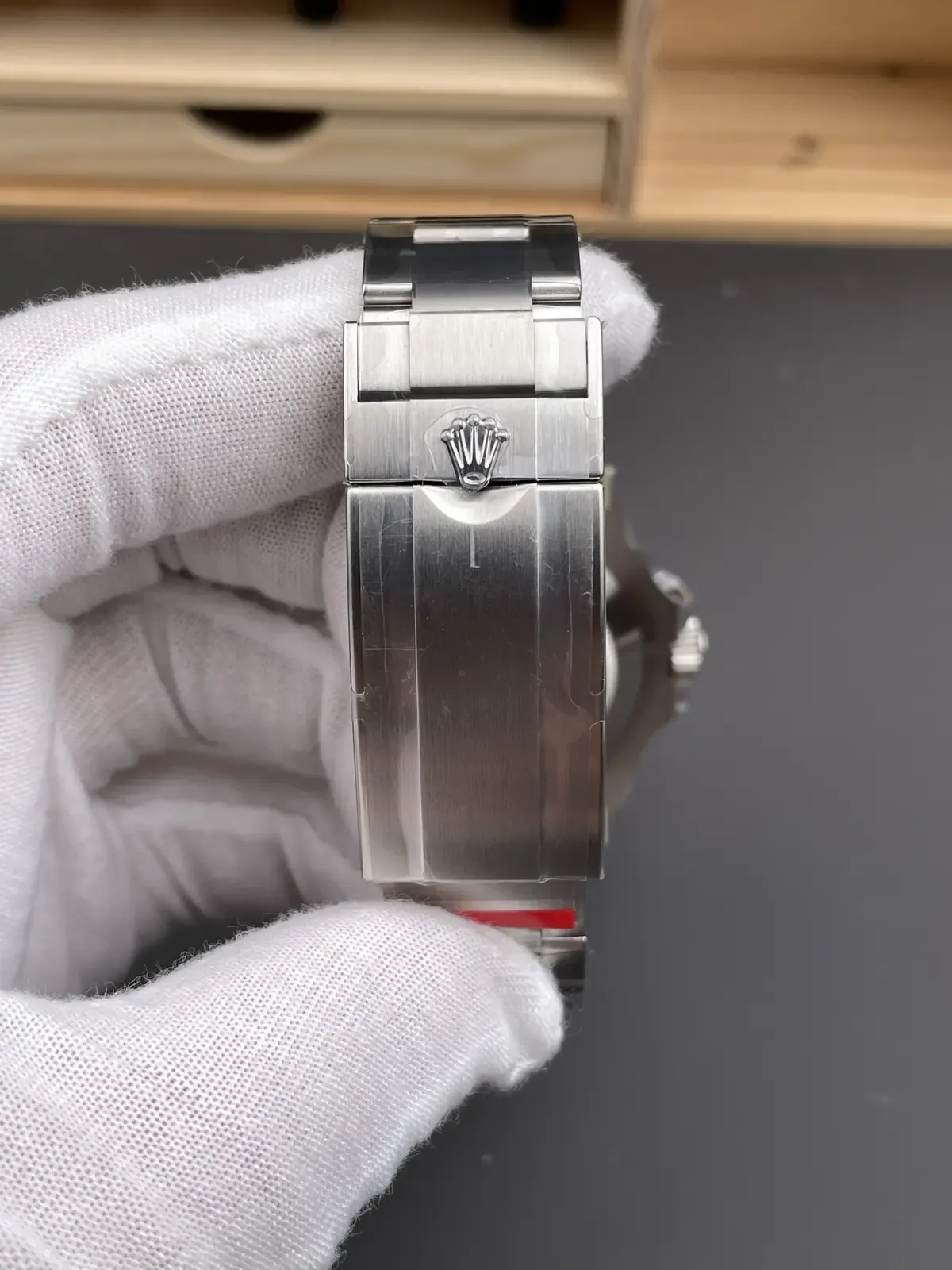 VS厂劳力士单红鬼王M126600质量做工细节如何？