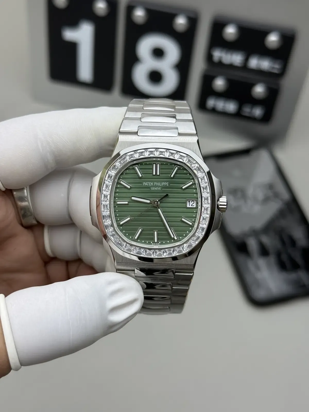 3K厂百达翡丽鹦鹉螺5711绿盘T钻评测 - 324机芯值得买吗