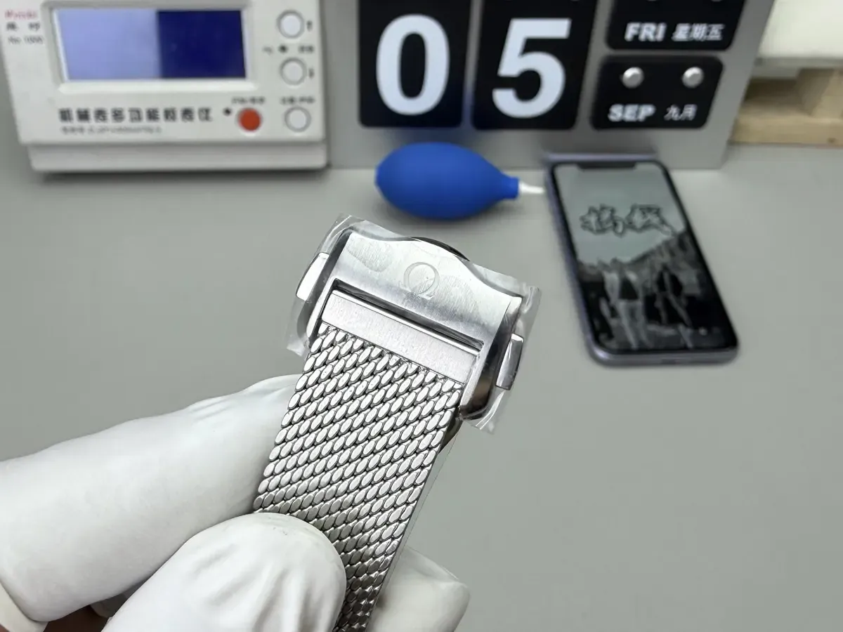 VS厂欧米茄海马007邦德六十周年特别款，做工细节好不好？