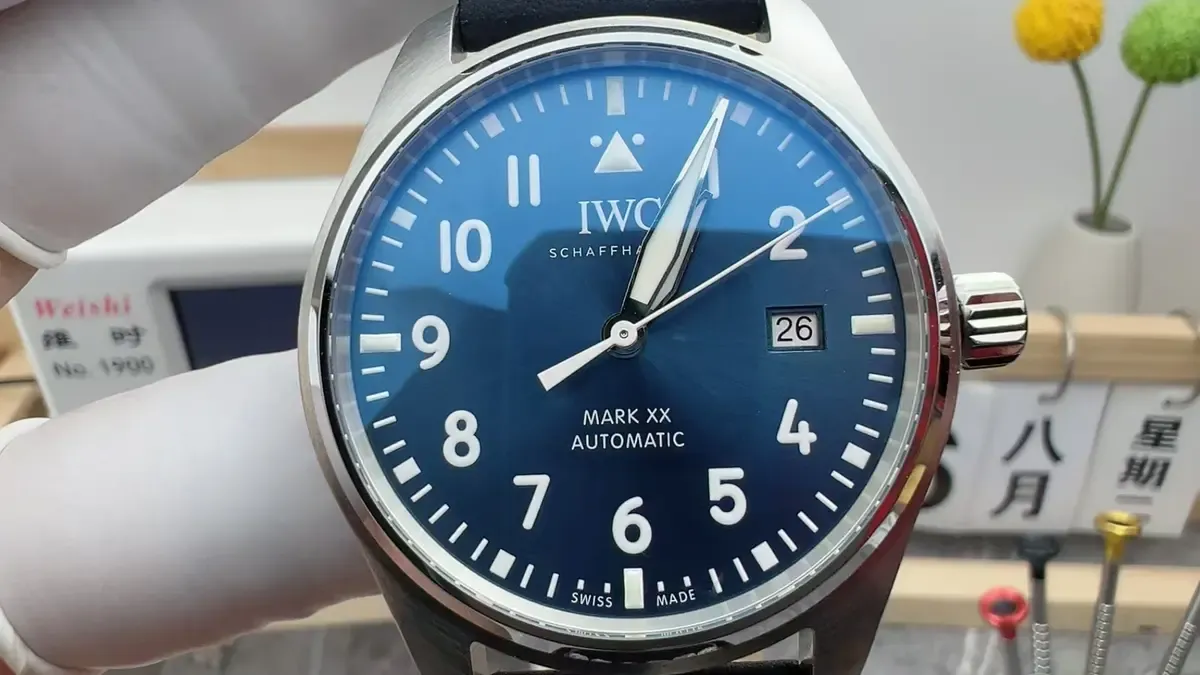 V7厂万国飞行员马克二十，细节还原度高达98%！