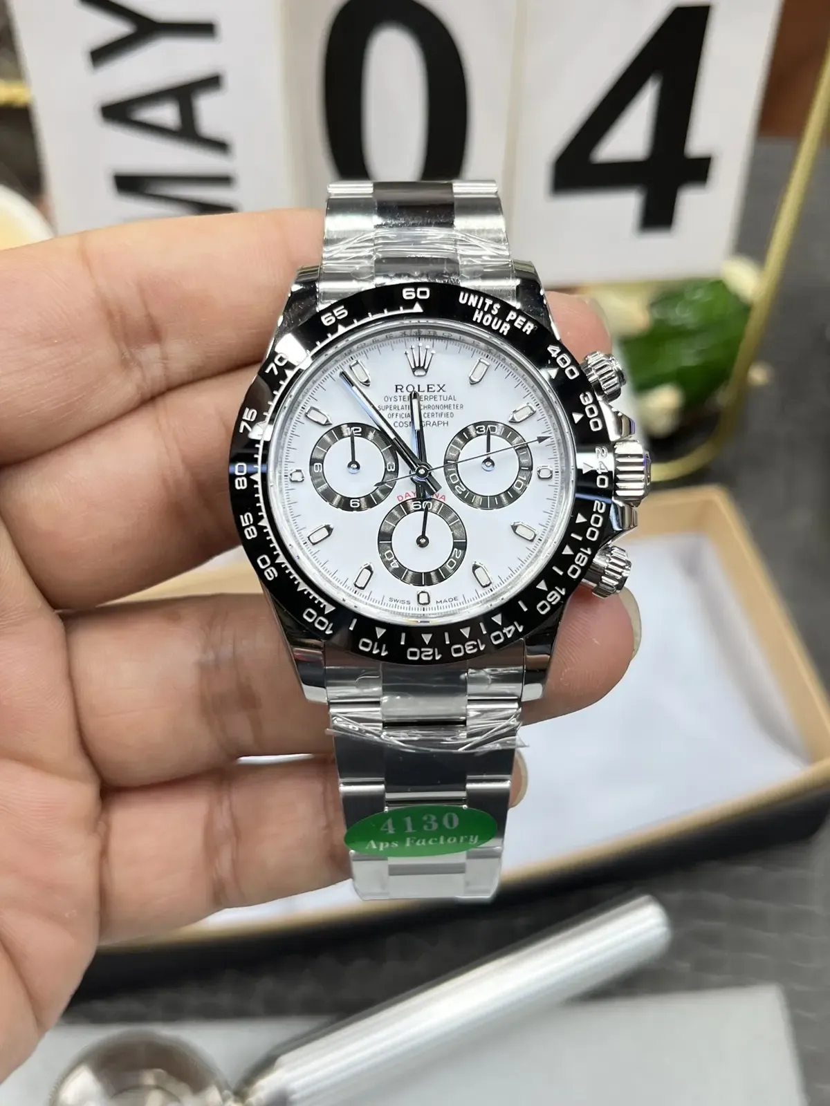 C厂V3熊猫迪对比APS厂：劳力士迪通拿的细节对决