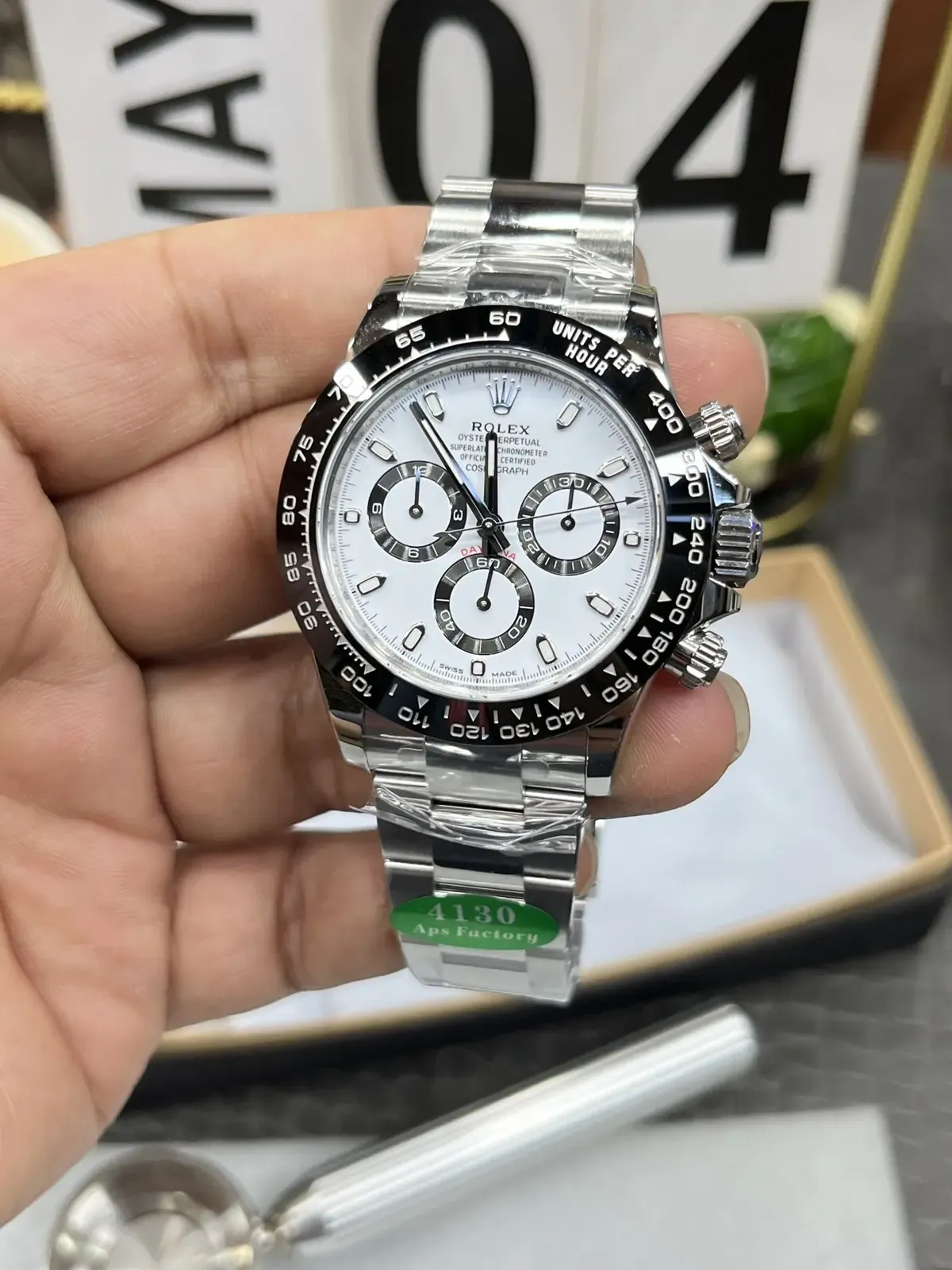 C厂V3熊猫迪对比APS厂：劳力士迪通拿的细节对决