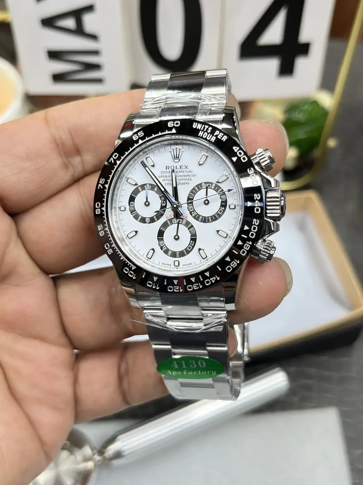 C厂V3熊猫迪对比APS厂：劳力士迪通拿的细节对决