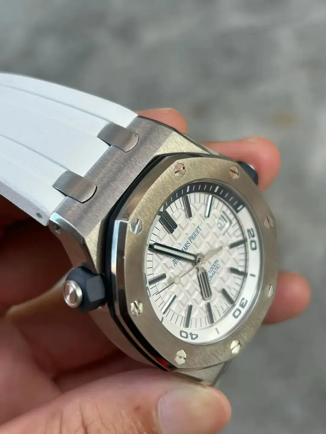 APS厂爱彼15710四分之一蓝评测：3120一体机芯值得买吗