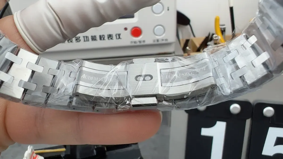 APS爱彼15451ST钻圈女表37mm上手体验：优缺点分析