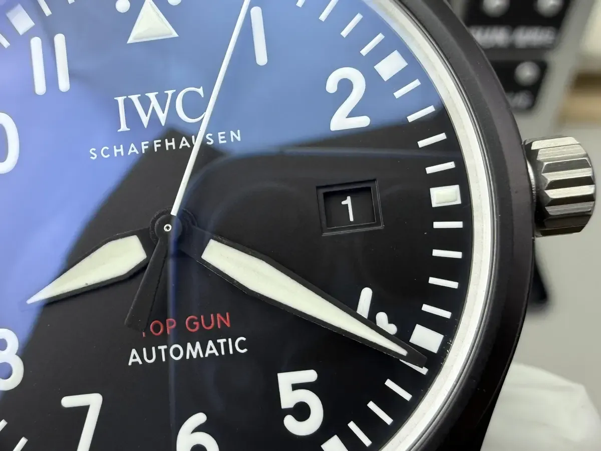 V7厂万国TOPGUN海军空战部队IW326906细节全解析