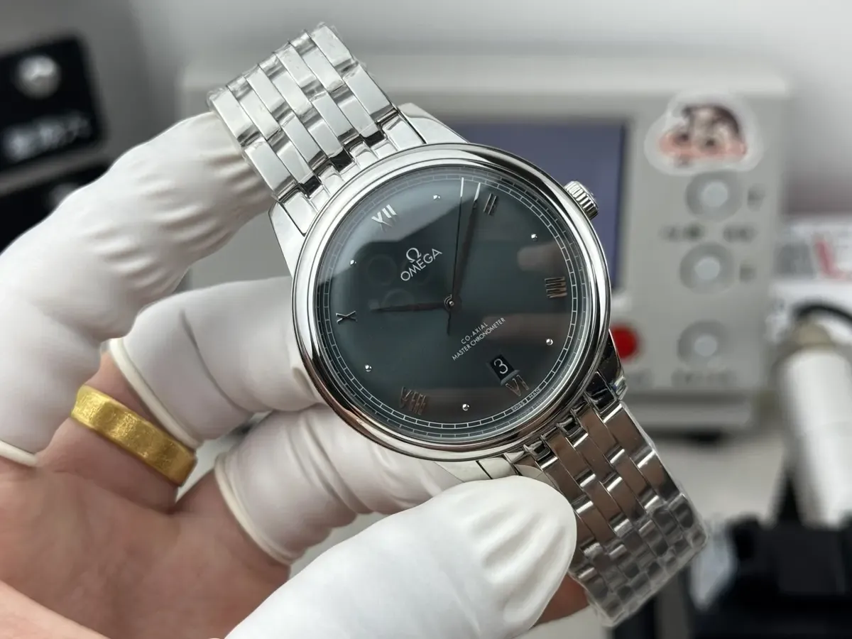 VS厂欧米茄蝶飞典雅绿盘40评测：还原度如何？