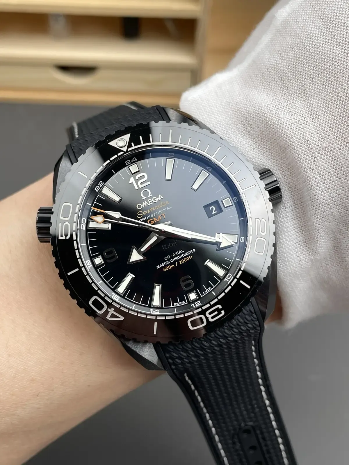 VS厂欧米茄深海之黑：如何做到与正品互换？细节大公开