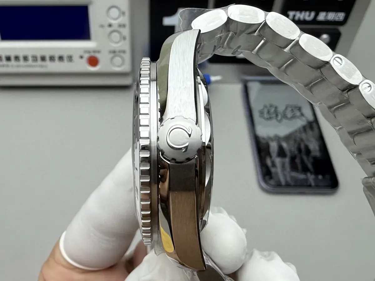 VS欧米茄海马600GMT太极圈，新手鉴别手册