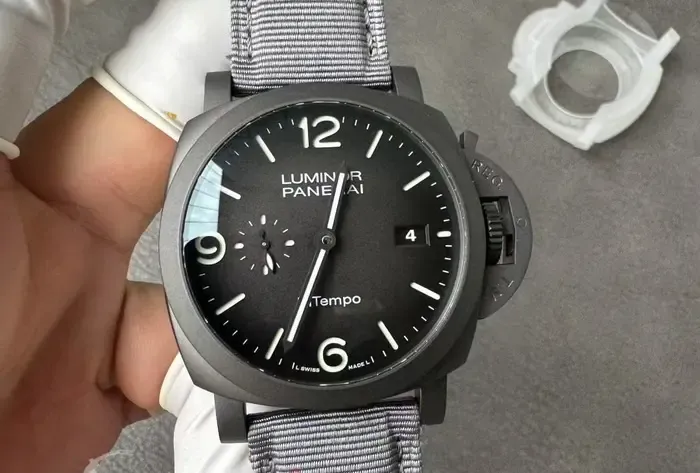 VS厂沛纳海PAM01467纽约限量版：最值得入手GMT双时区神器