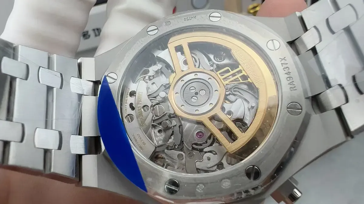 APS厂爱彼26240熊猫霜金真假对比：霜金工艺有多强？