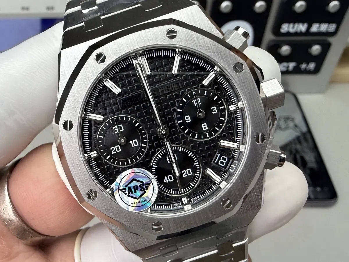 买APS厂爱彼26240一体机芯前必看：真假辨别实用技巧