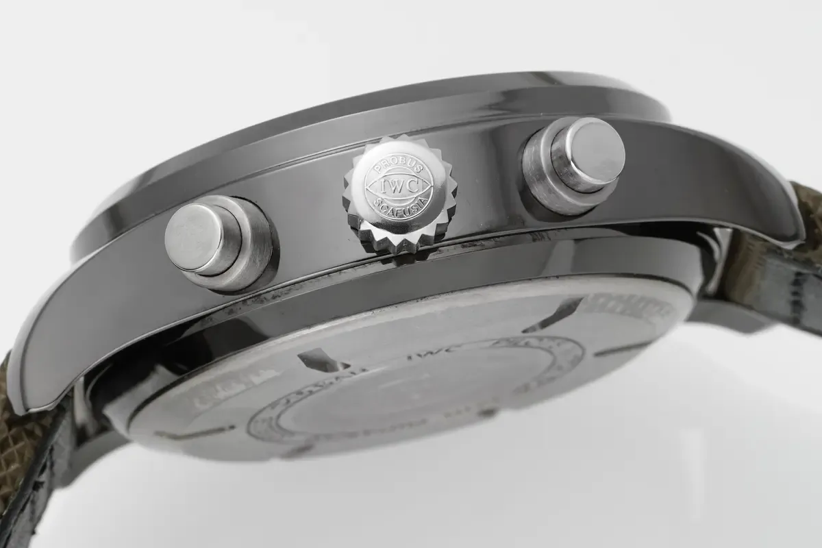 APS厂万国飞行员计时IW389002陶瓷款细节评测，值得买吗？