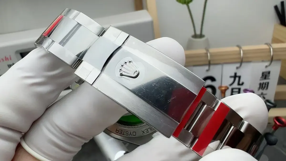 VS厂劳力士绿玻璃闪电针表带、圈口、机芯解析，值不值得买？