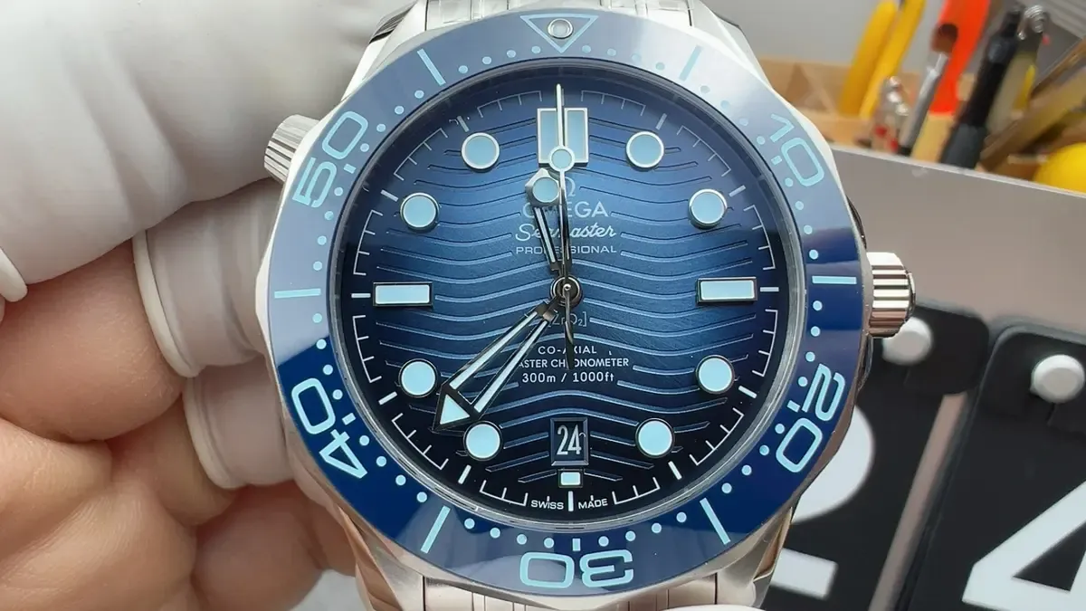 VS厂海马300夏日蓝75周年款上手效果曝光，这质感绝了！