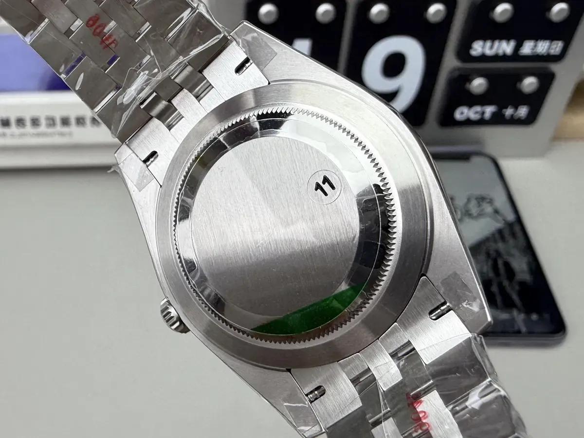 VS厂日志V2版封神？27珠丹东3235机芯独家拆解，一眼鉴定真假！