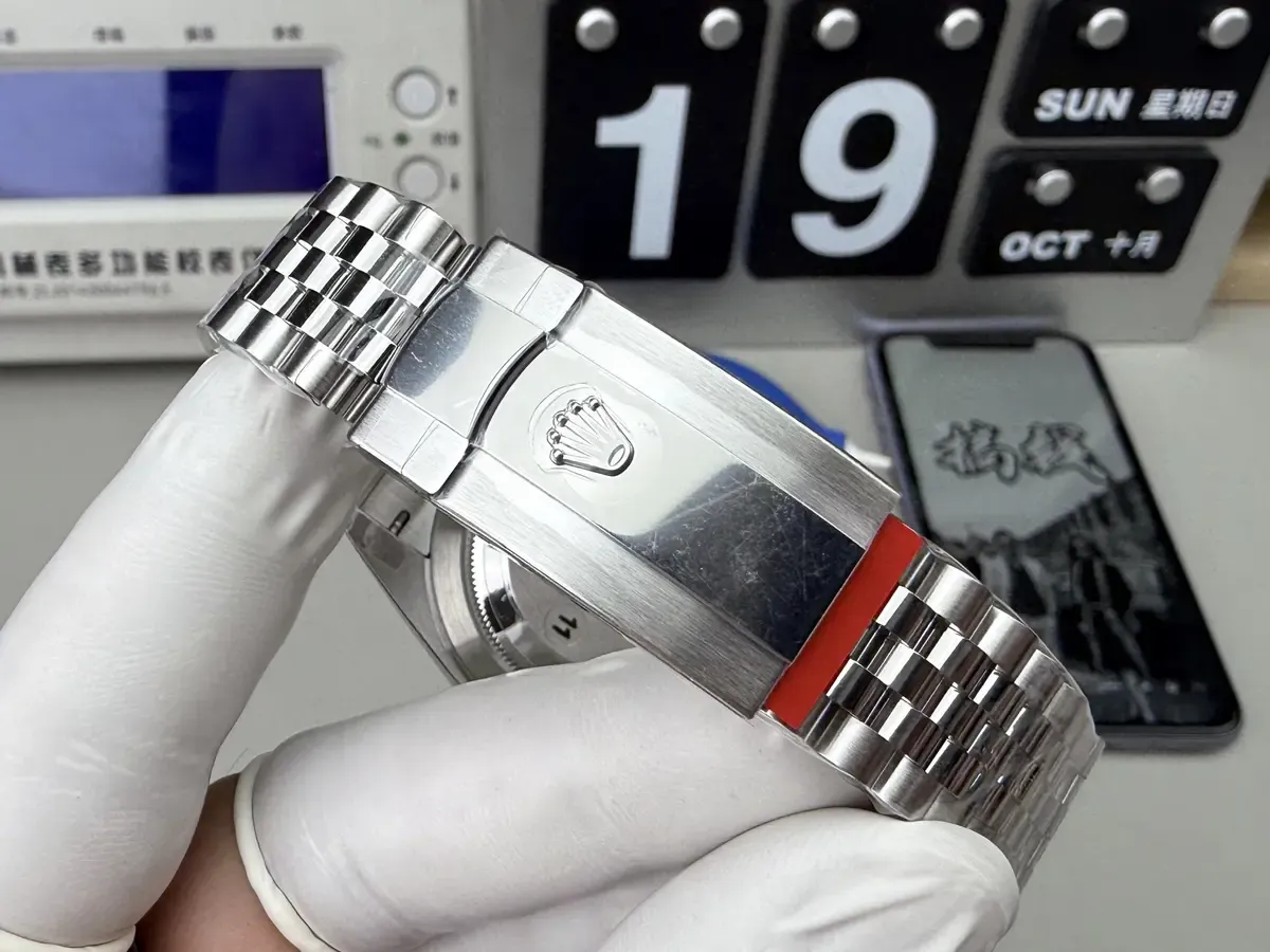 VS厂日志V2版封神？27珠丹东3235机芯独家拆解，一眼鉴定真假！