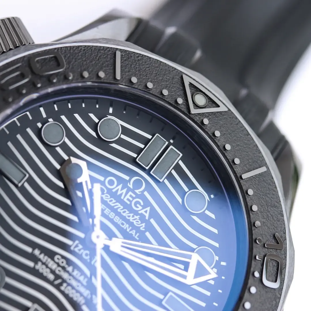 重磅回归！OR厂全陶瓷海马300震撼登场，8806一体机芯亮剑！