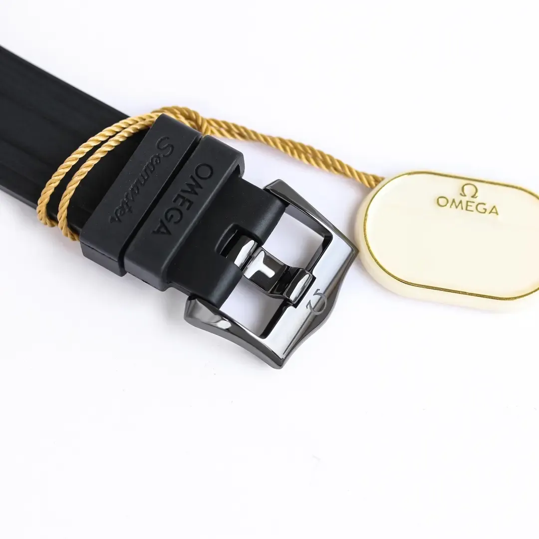 OR厂欧米茄陶瓷海马300：一体8806机芯+陶瓷工艺！