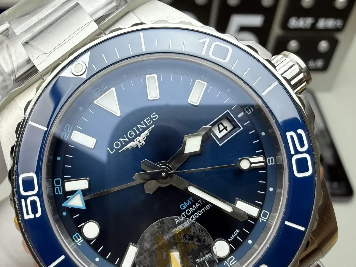 一文看懂AF厂浪琴康卡斯GMT蓝陶版功能、外观、机芯细节