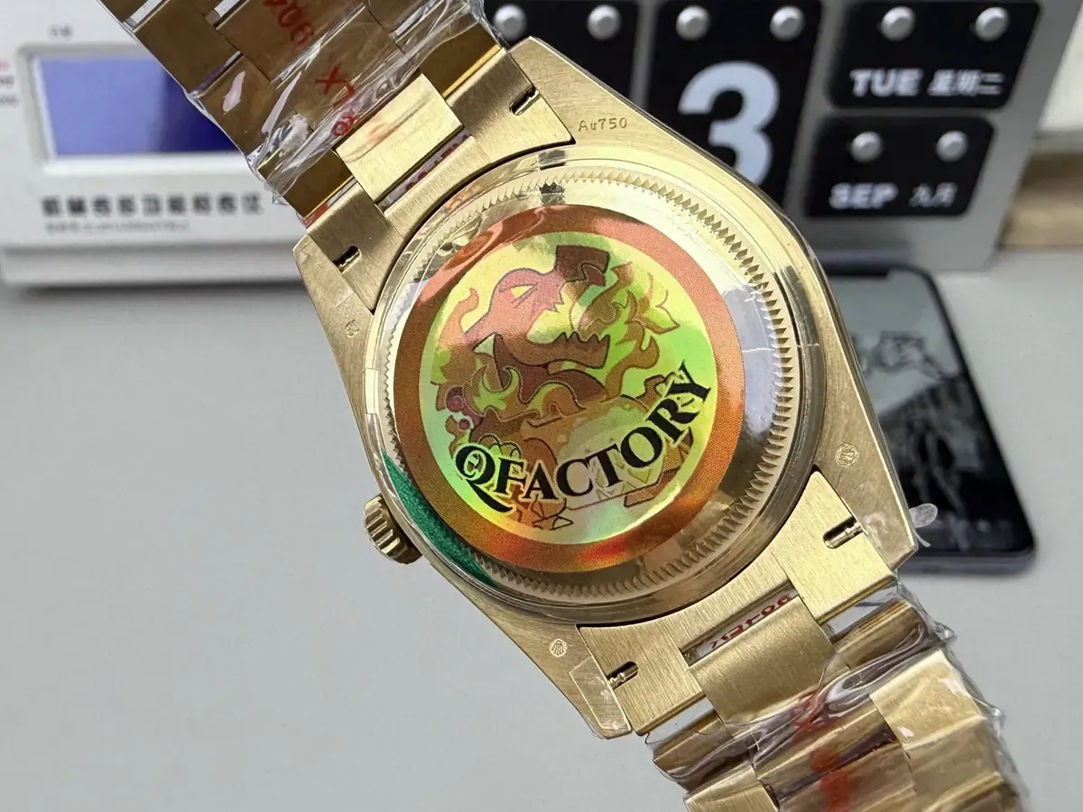 QF厂劳力士烟熏绿DD36mm评测：158克配重还原正品手感