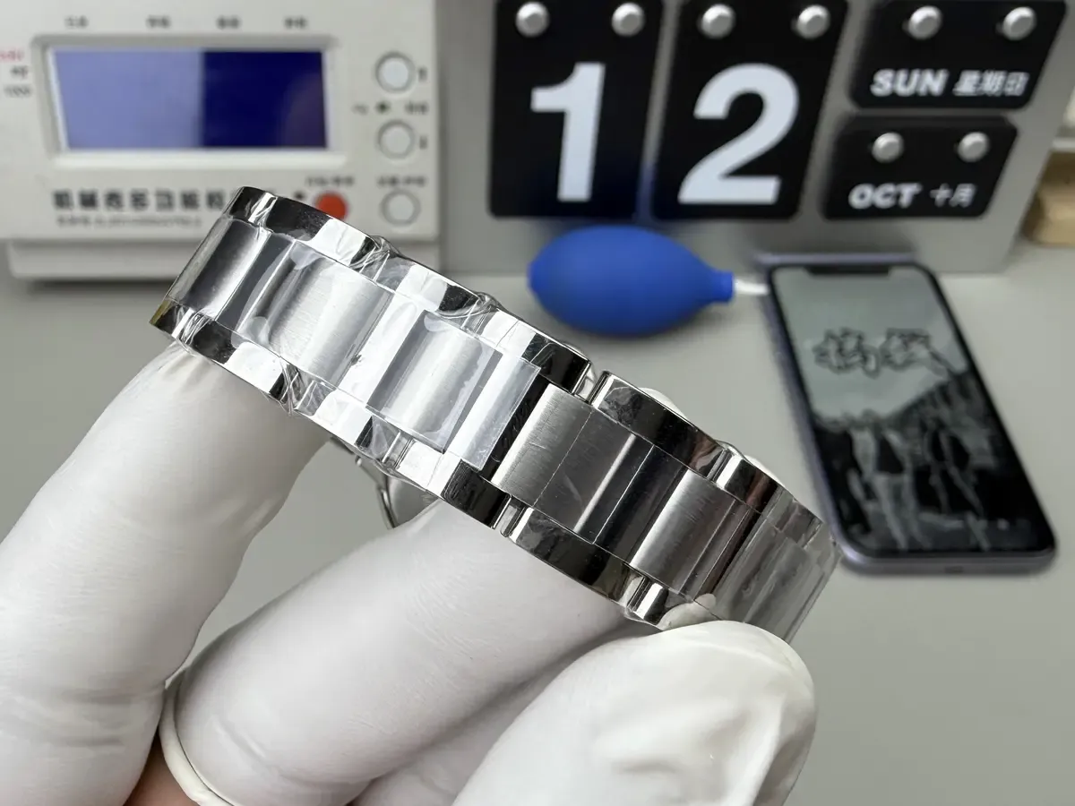 女生买表攻略：卡地亚粉气球33mm为何看不到鱼眼？