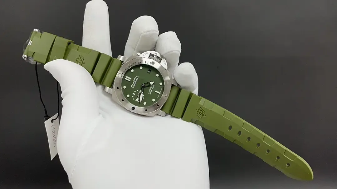 VS厂沛纳海1055复刻腕表：军绿色的个性与硬朗