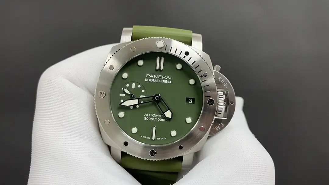 VS厂沛纳海1055复刻腕表：军绿色的个性与硬朗