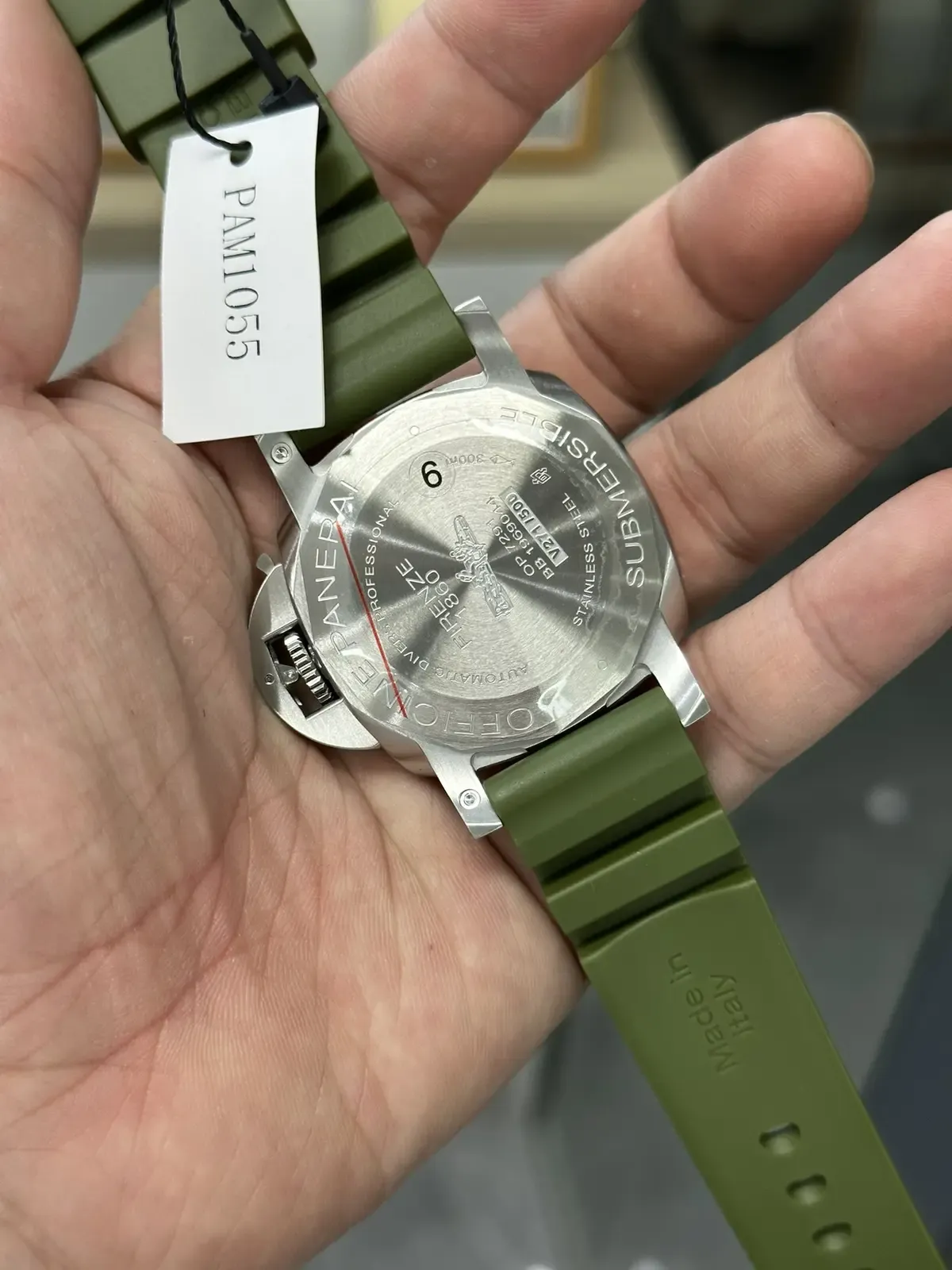 VS厂沛纳海1055军绿腕表评测：42毫米小表径的硬汉风格